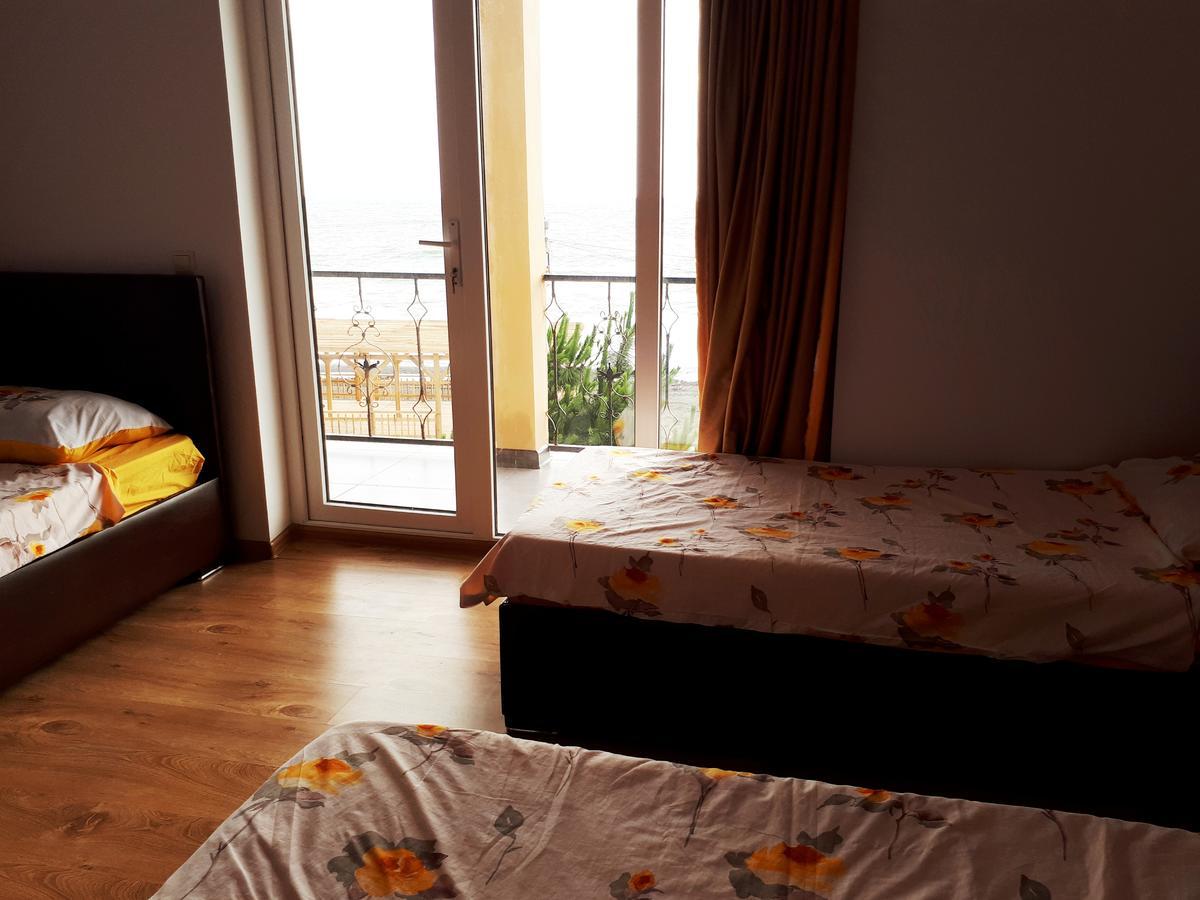 Kobuleti Lalima House Hotel Ngoại thất bức ảnh